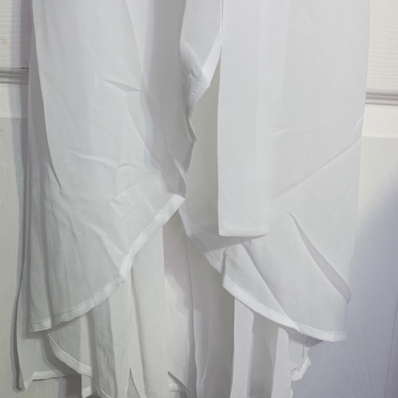 ❌DONATED❌White V-neck Surplice Adjustable Straps Maxi Shorts Romper - Picture 11 of 17